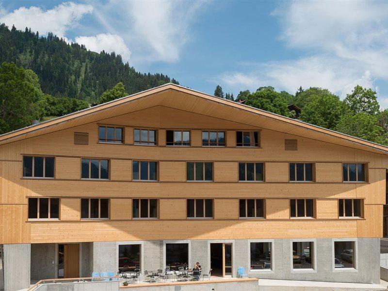 Saanen Gstaad Youth Hostel Exterior photo